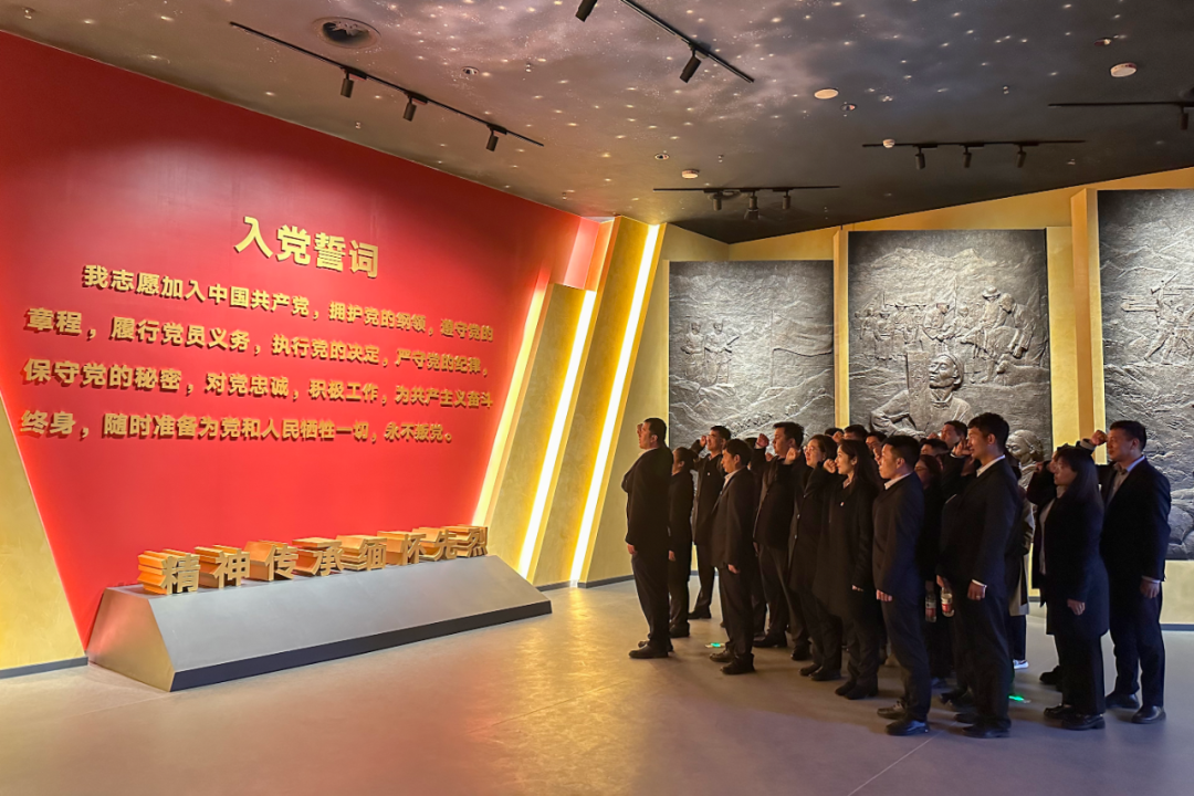 246382055908197446442878979 天路2.png