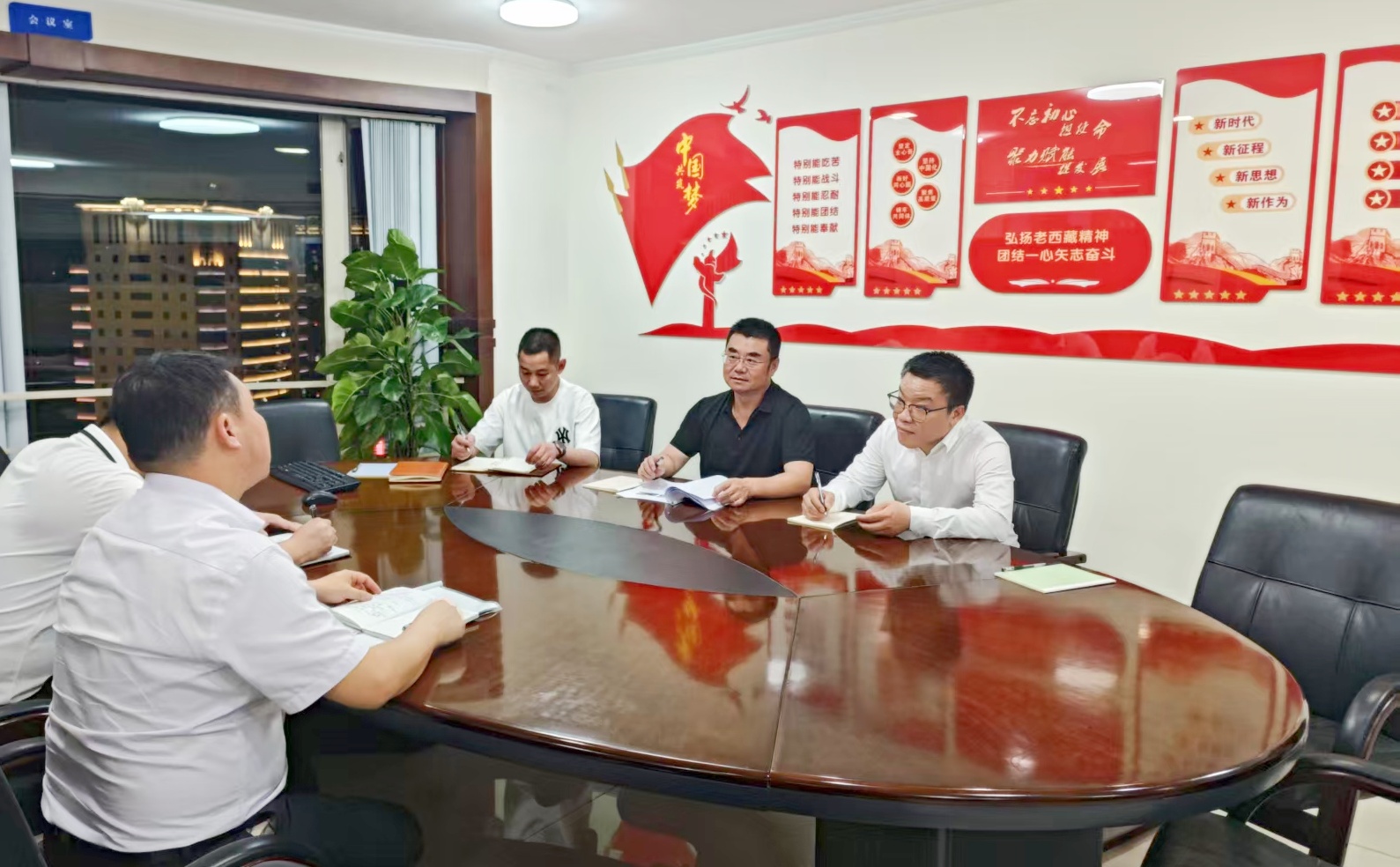 276388925485696553487948282 照片2(已修图).jpg